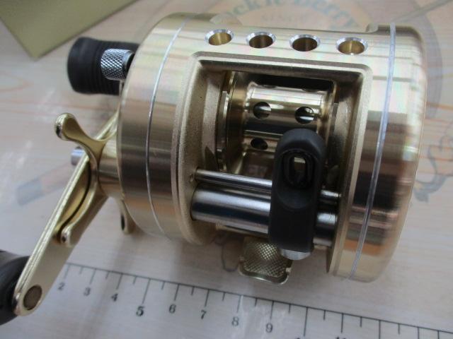 カルカッタ 200XT｜＠ベリーネット 日本最大新品中古釣具WEBショップ