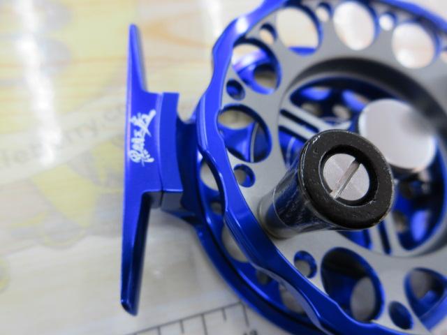 黒鯛師 THEヘチセレクションZ 88W BT ブルー/チタン