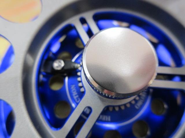 黒鯛師 THEヘチセレクションZ 88W BT ブルー/チタン