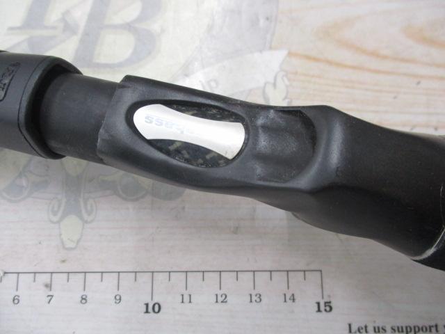 デストロイヤー F6-72DG(オロチフュージコンタクト)マットブラックリールシート