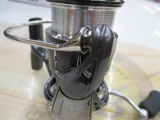 24ルビアス LT2000S-P｜＠ベリーネット 日本最大新品中古釣具WEBショップ