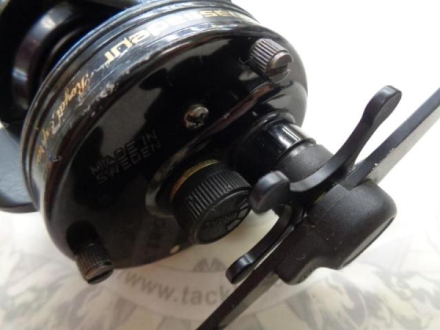 ロイヤルエクスプレス(右)