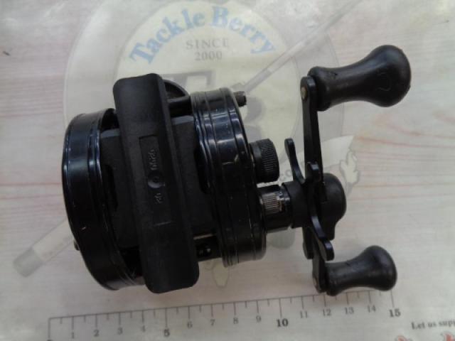 ロイヤルエクスプレス(右)