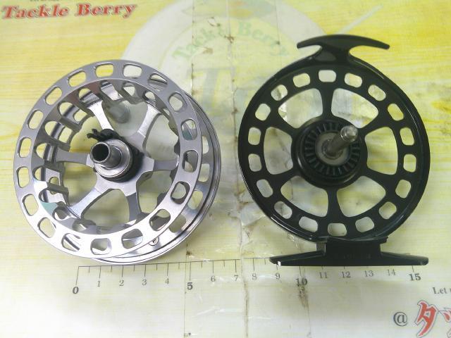 ウルトラライト CC2000