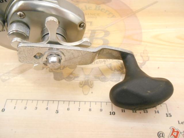 09スピードマスター石鯛 3000T