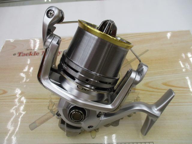 【未使用 美品】18サーフリーダーCI4＋30 細糸仕様 シマノ （SHIMANO） 【30%OFF】 18 サーフリーダー CI4+ 30細糸仕様