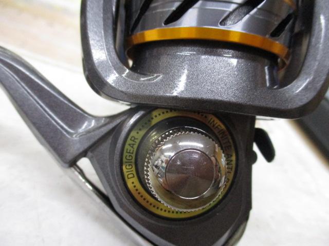 17ワールドスピンCF 2500