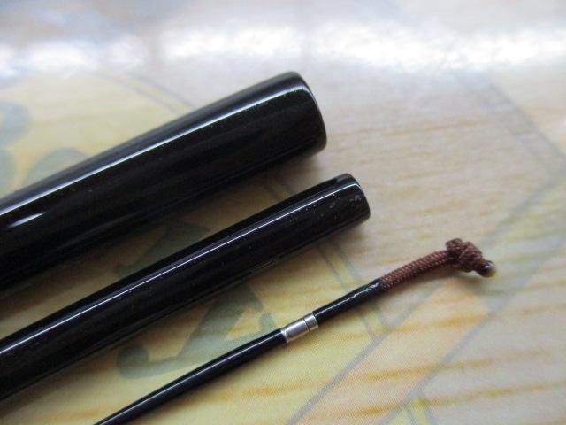 枯法師 8・Q 赤色落款