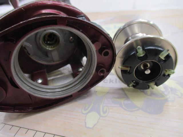 メタニウムXT RH(赤)