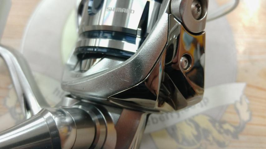 19ストラディック 2500S