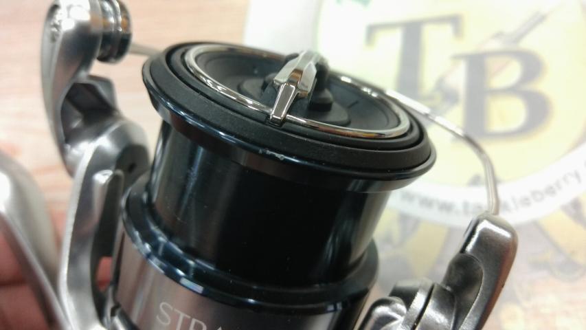 19ストラディック 2500S