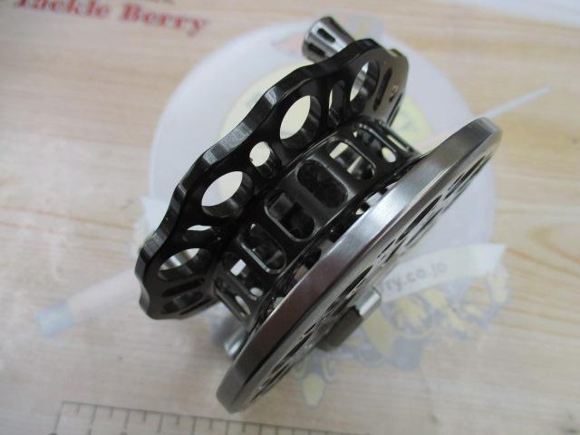 インヴィクタクロイダイRND-BG85