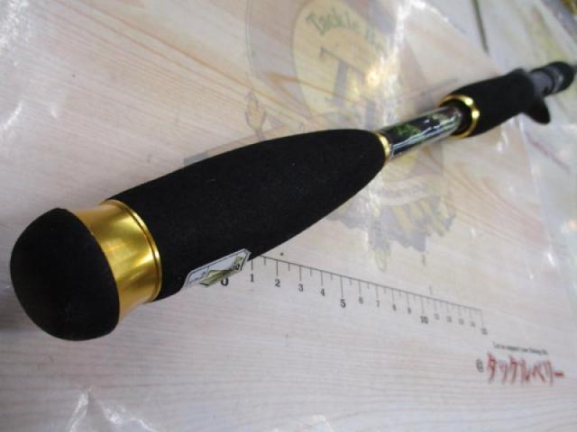 デストロイヤー F6-72DG(オロチフュージコンタクト)マットブラックリールシート