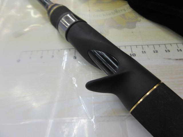 グラディエーターアンチ GA-64MLC ブラックバイパー