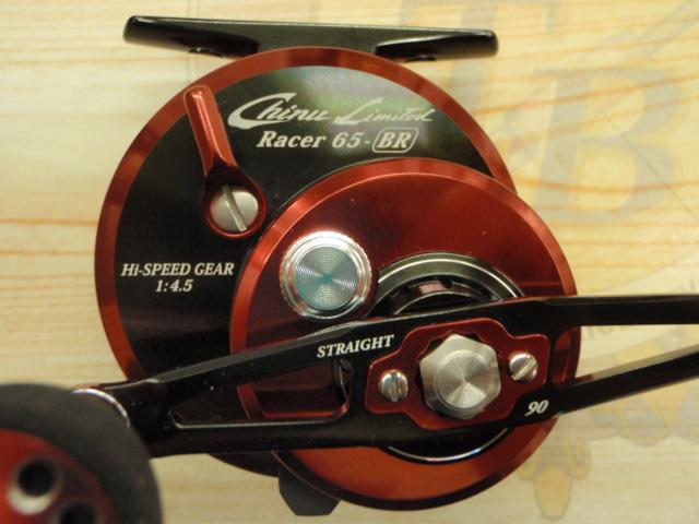 カセ筏師 チヌリミテッドレーサー 65 BR(右) ブラック/レッド