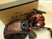 カセ筏師 チヌリミテッドレーサー 65 BR(右) ブラック/レッド