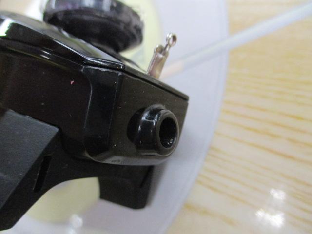 クリスティア ワカサギCRTα電動リール ソリッドブラック/メタルレッドG