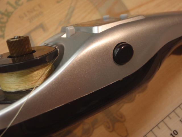 ワカサギ電動リールYH-203