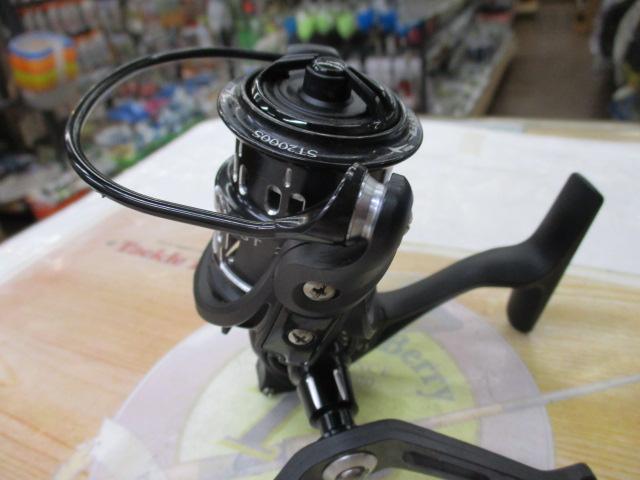 スピニングリール