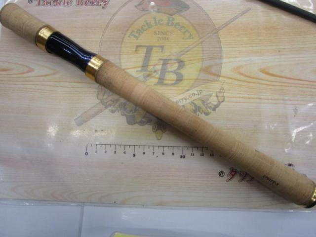 23ワールドシャウラリミテッド 2701FF-3