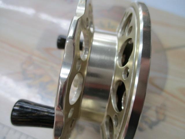 黒鯛師 THEヘチセレクション 88W-GT ゴールド/チタン