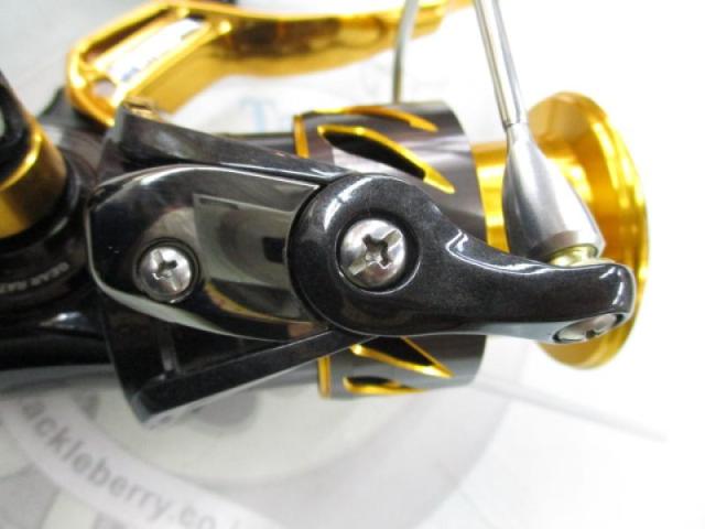 19ラグザス 2500H-LBD