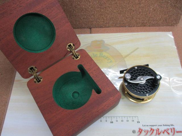 ベイビーエアルーム ゴールド/ブラック