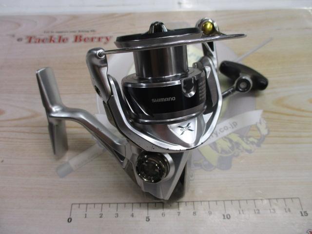 シマノ　15ストラディック3000HG　実釣未使用品 シマノ 15ストラディック3000HG 実釣未使用品 シマノ 15ストラディック
