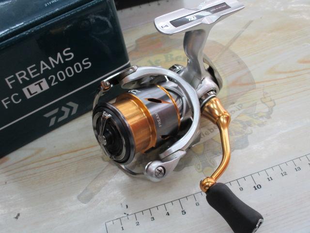 21フリームスFC LT2000S DAIWA（ダイワ） 21フリームス FC LT2000S-XH 【糸を同時購 入で糸巻き