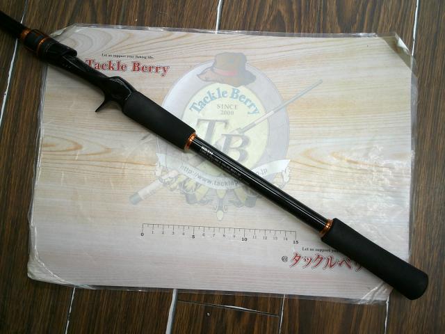 24ハードロッカーBB B83M