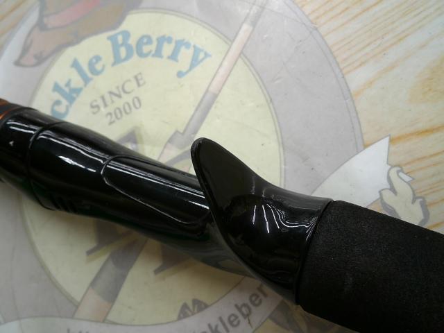 24ハードロッカーBB B83M