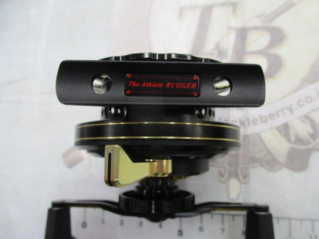 カセ筏師 THEアスリートラガー P70-BG(右)