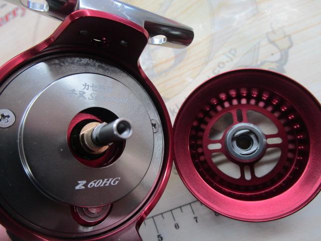 カセ筏師 チヌセレクションZ 60HG RT(左) レッド/ディープチタン