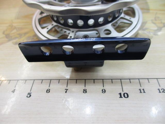 黒鯛師 THEヘチリミテッド 88W-SB シルバー/ブルー