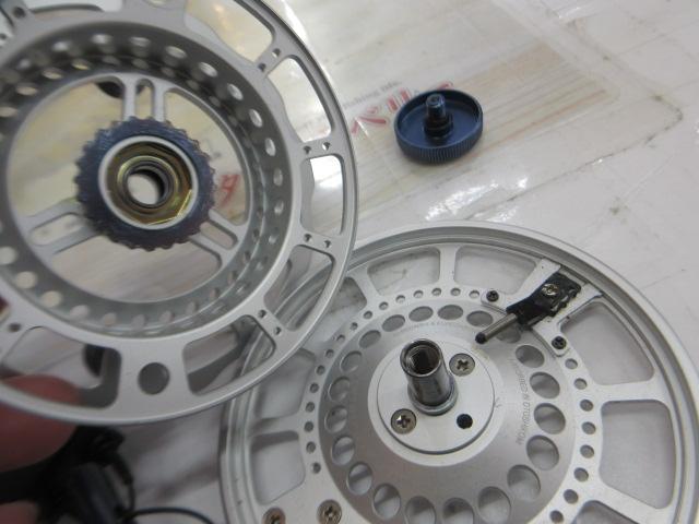 黒鯛師 THEヘチリミテッド 88W-SB シルバー/ブルー