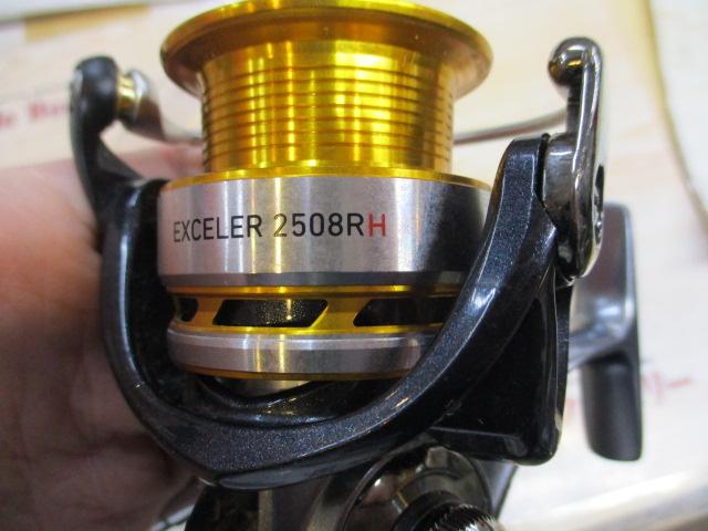 ダイワ　17 エクセラー　2508RH ダイワ 17 エクセラー 2508RH スピニングリール - 最安値・価格比較