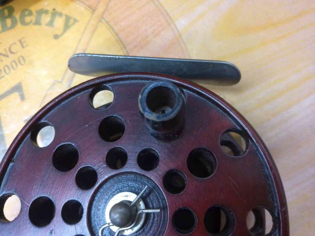 重利作ウッドリール