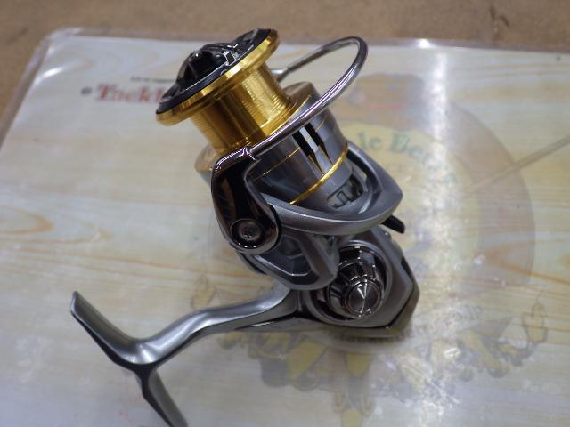 18フリームス LT2500D｜＠ベリーネット 日本最大新品中古釣具WEBショップ