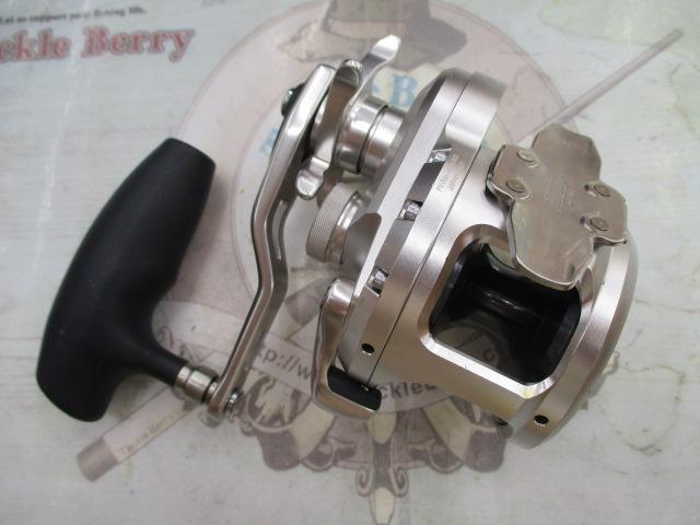 17オシアジガー 2000NRHG｜＠ベリーネット 日本最大新品中古釣具WEB