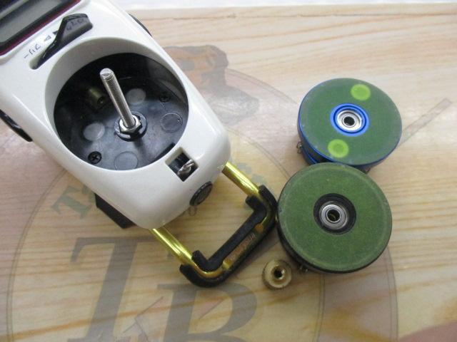 クリスティア ワカサギCR3電動リール パールホワイト