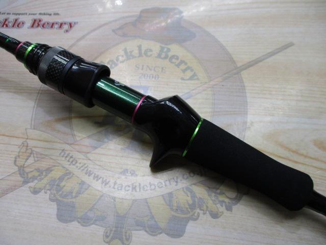 ヴェノム AVG703C