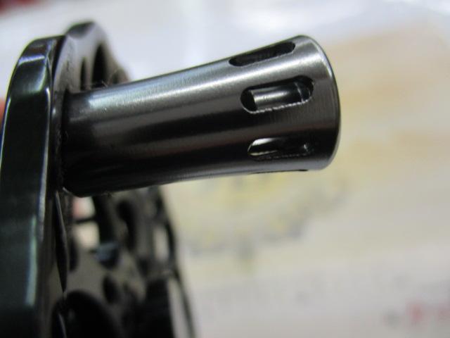 インヴィクタクロダイRND BG(ブラック/ガンメタ)