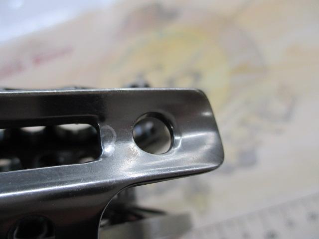 インヴィクタクロダイRND BG(ブラック/ガンメタ)