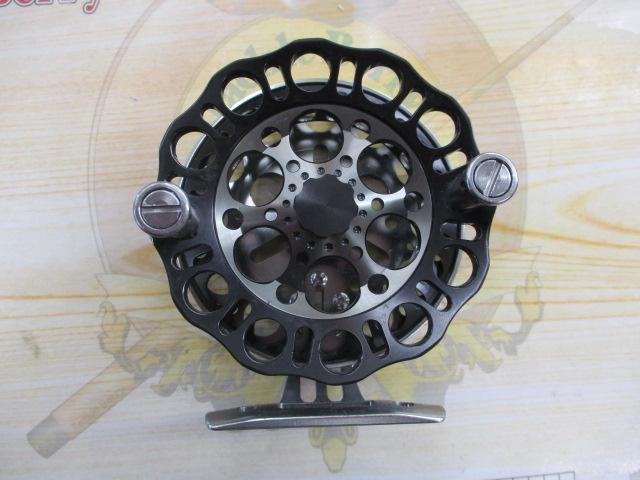 インヴィクタクロイダイRND-BG85