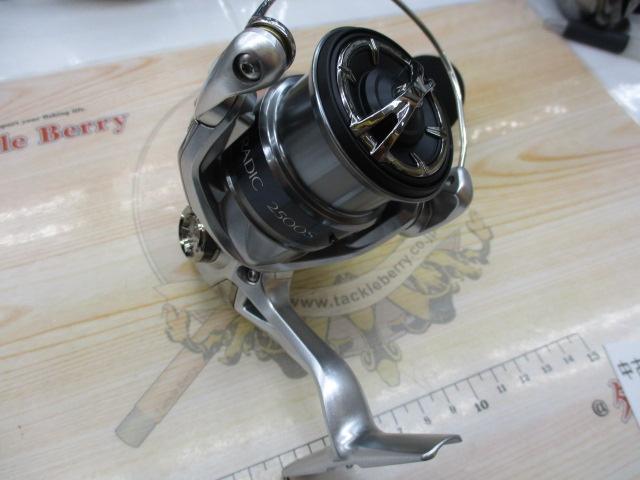 15ストラディック 2500HGS｜＠ベリーネット 日本最大新品中古釣具WEB