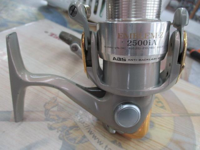 エンブレムZ 2500iA