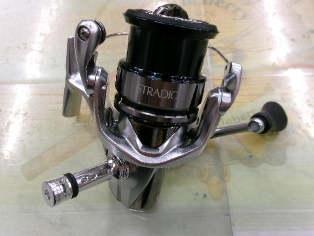 19ストラディック 2500S