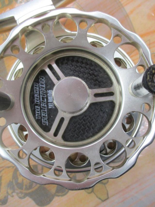 黒鯛師 THEヘチセレクション 88W-GT ゴールド/チタン