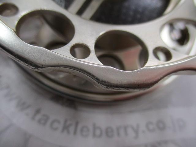 黒鯛師 THEヘチセレクション 88W-TG チタン/ゴールド(ボディーカラーグレー)