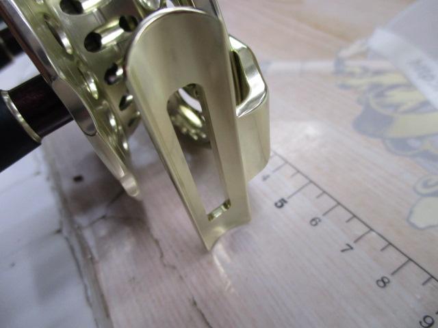 黒鯛師 THEアスリートヘチ 88W-GB ゴールド/ブラック